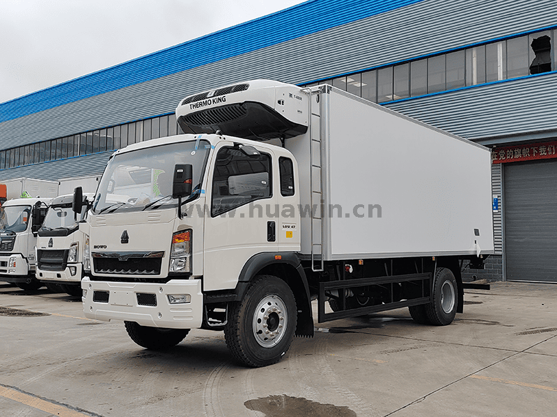 Caminhão Refrigerado Sinotruk Howo 4x2-2