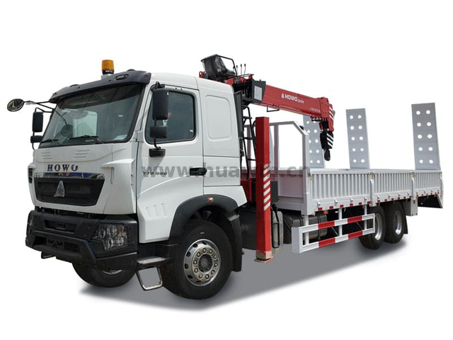 Caminhão de guindaste montado sinotruk Howo 6x4 