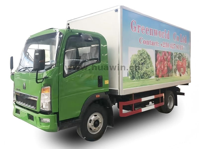 SINOTRUK HOWO 4X2 GRUÍCULO DE GETURA-5TON