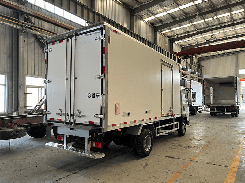 Howo Refrigerado 4x2 Thermo King Unit Truck3