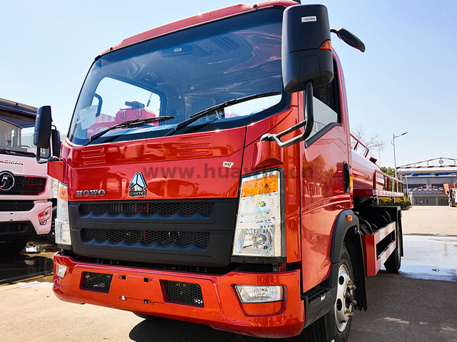  Caminhão de sucção fecal 4x2 - teste 4CBM