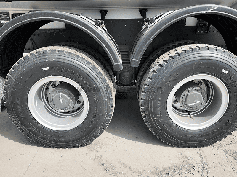 caminhão de aspersão Howo 6x4-6