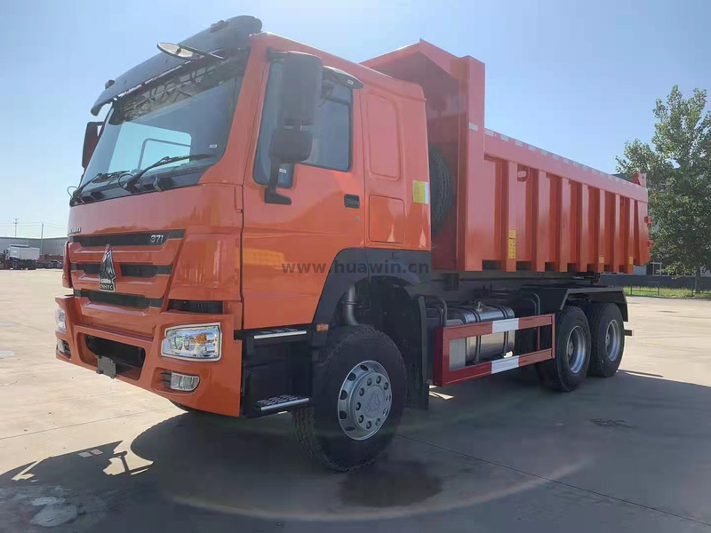 16CBM HOWO 6X4 Scow End Sand agrega caminhão basculante de transporte com porta traseira