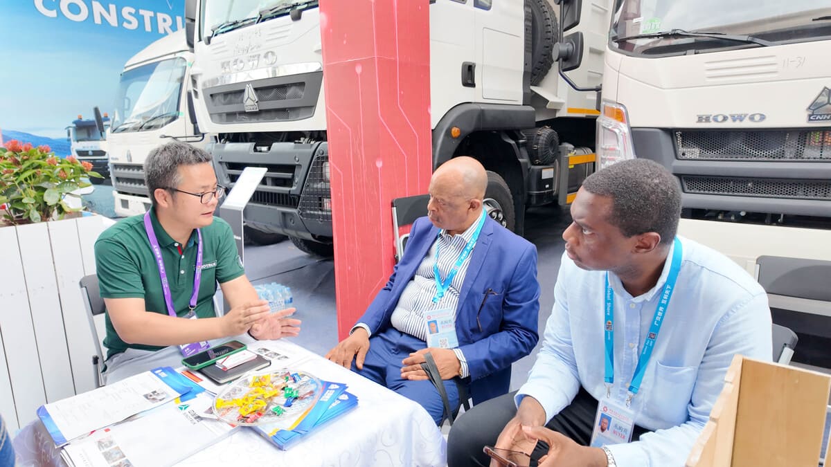 Brilhando na 139&ordf; Feira de Cant&atilde;o Ve&iacute;culos Especiais Inova&ccedil;&atilde;o Verde-2.jpg