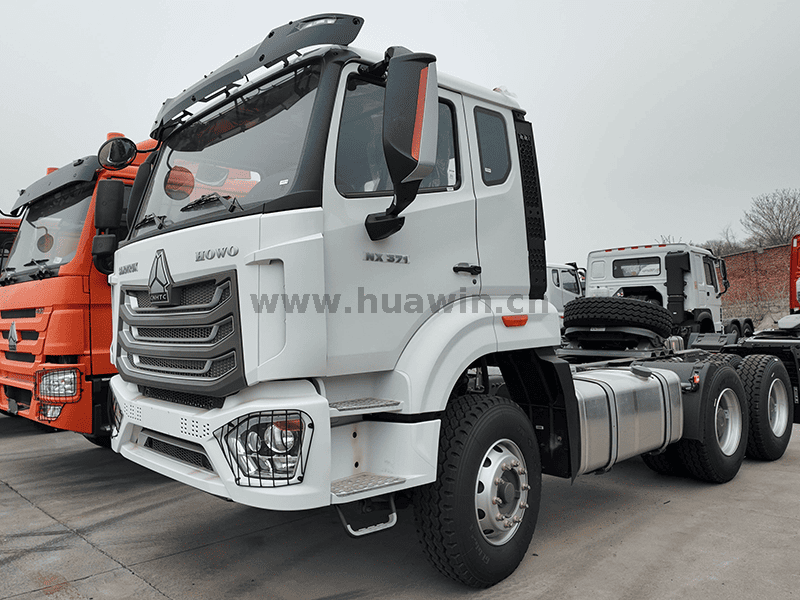 Sinotruk Howo Tractor-NX-6 × 4