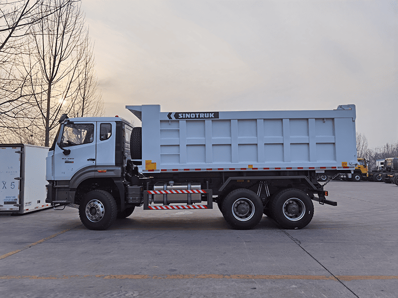 HOWO DUMP TROMCENTE NX-380-6 × 4-17