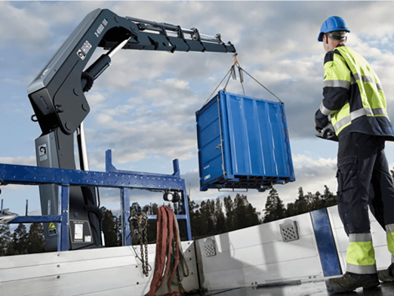 Caminhão guindaste HOWO 6X4 com guindaste de braço dobrado 8T-8