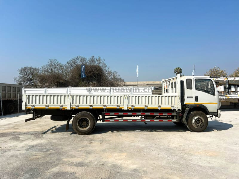 Caminhão de carga leve SINOTRUK HOWO 4X2 Caminhão Dropside Truck-20