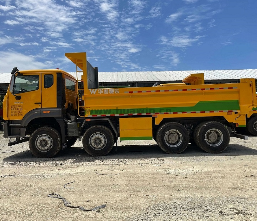 Caminhão basculante de mineração SINOTRUK E7G 8X4 45T