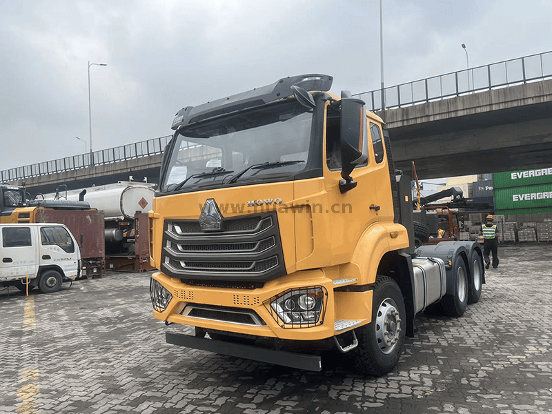 Tractor Sinotruk Howo TX 6x4