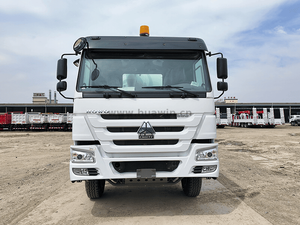Sinotruk Howo 4 × 2 Caminhão de esgoto 10 metros cúbicos
