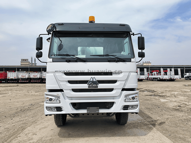 Sinotruk Howo 4 × 2 Caminhão de esgoto 10 metros cúbicos