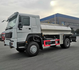Sinotruk Howo 6x4 Armazenamento e transporte de leite 16 CBM 