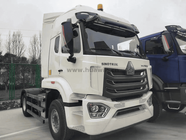 Trator Sinotruk Howo NX 4 × 2 