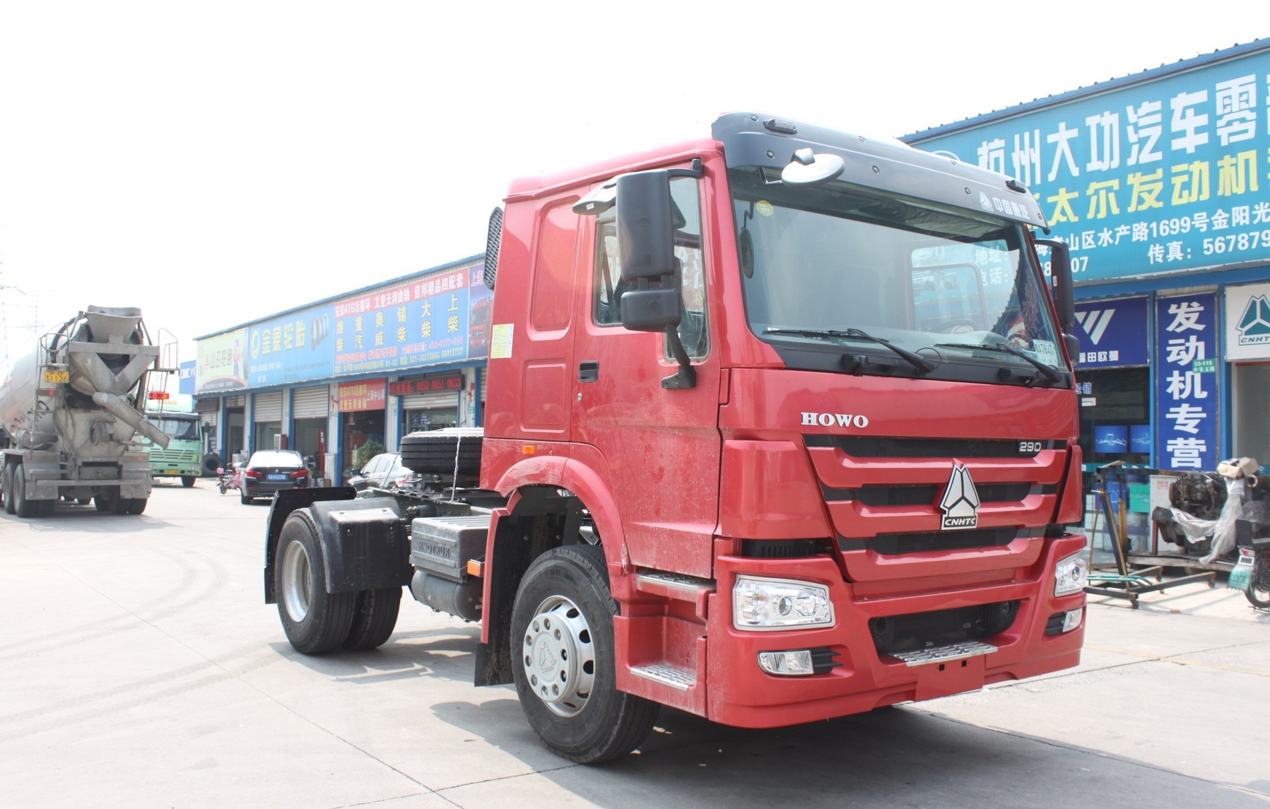 Caminhão trator SINOTRUK HOWO 4×2 com forte potência