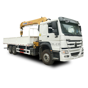 SINOTRUK HOWO 6X4 CRANE CURCH - 10TON XCMG BOOM TELESCOPAL