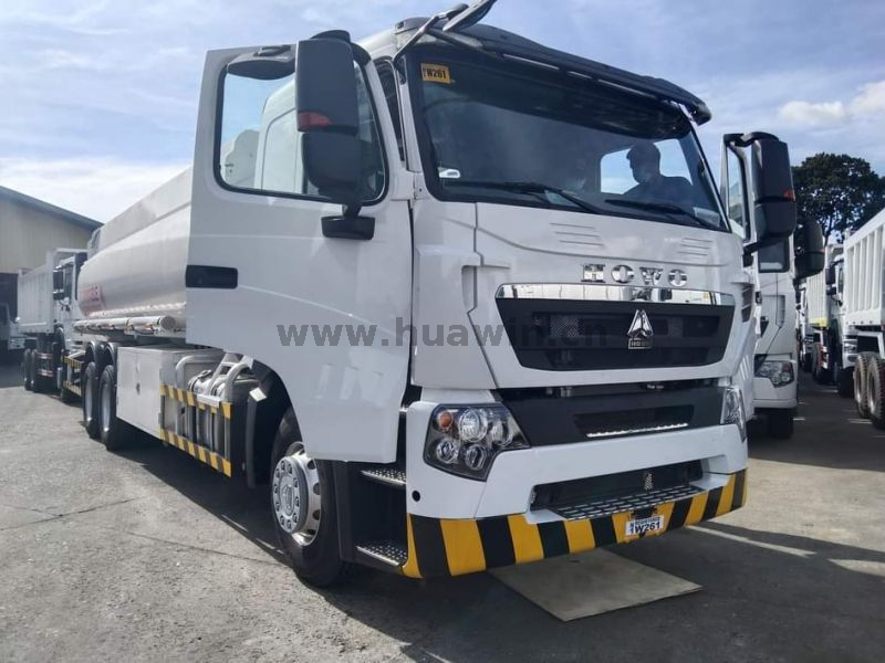 Caminhão petroleiro de combustível SINOTRUK A7 T7 8X4 25 CBM