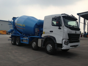 SINOTRUK A7 8X4 CAMINHOR DE CONCRETO - 14CBM