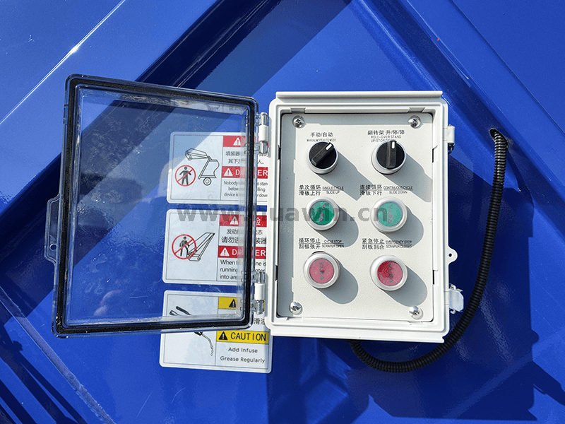 Caminhão de compressão de lixo Howo-9