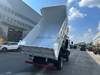 SINOTRUK HOWO 4 × 2 Caminhão de despejo leve