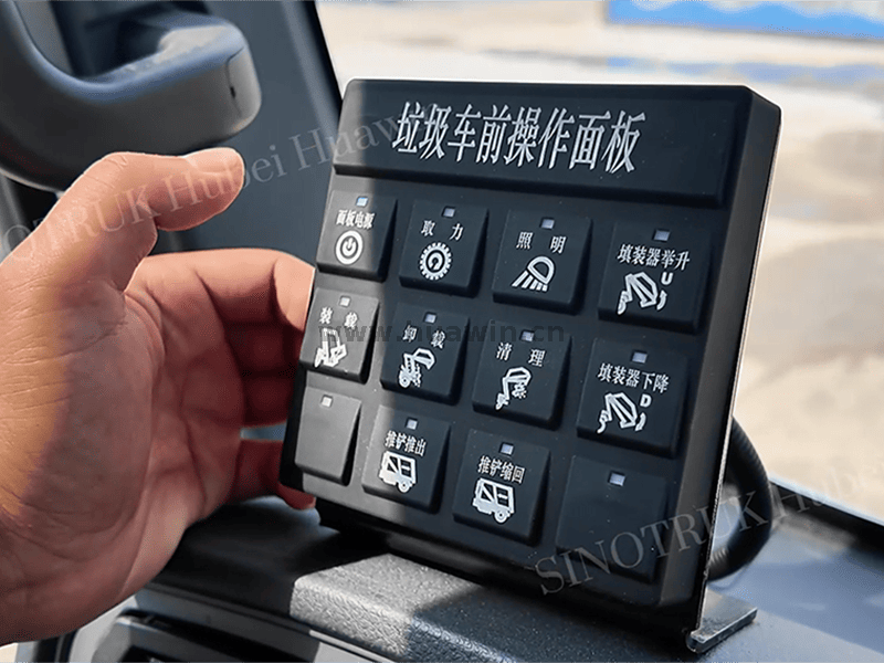 Caminhão compactador de lixo SINOTRUK HOWO-4x2-11 (1)